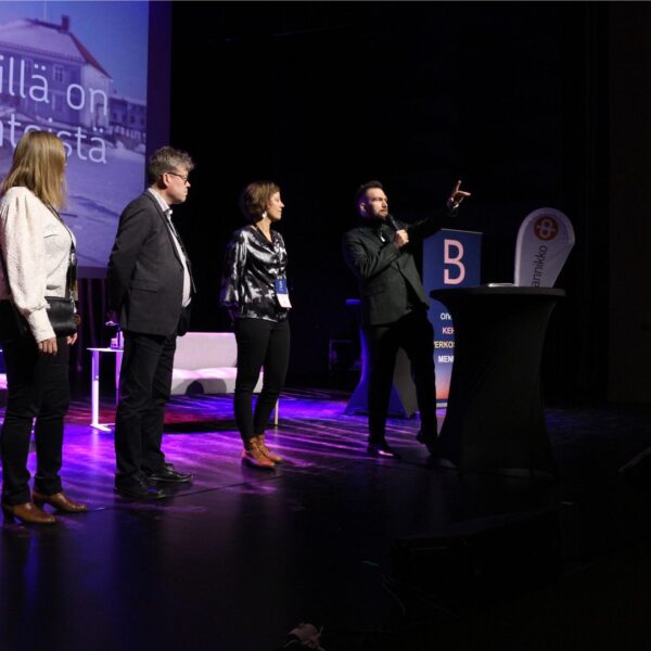 Mieltä mullistava mentalismishow ™Raimo Lusma